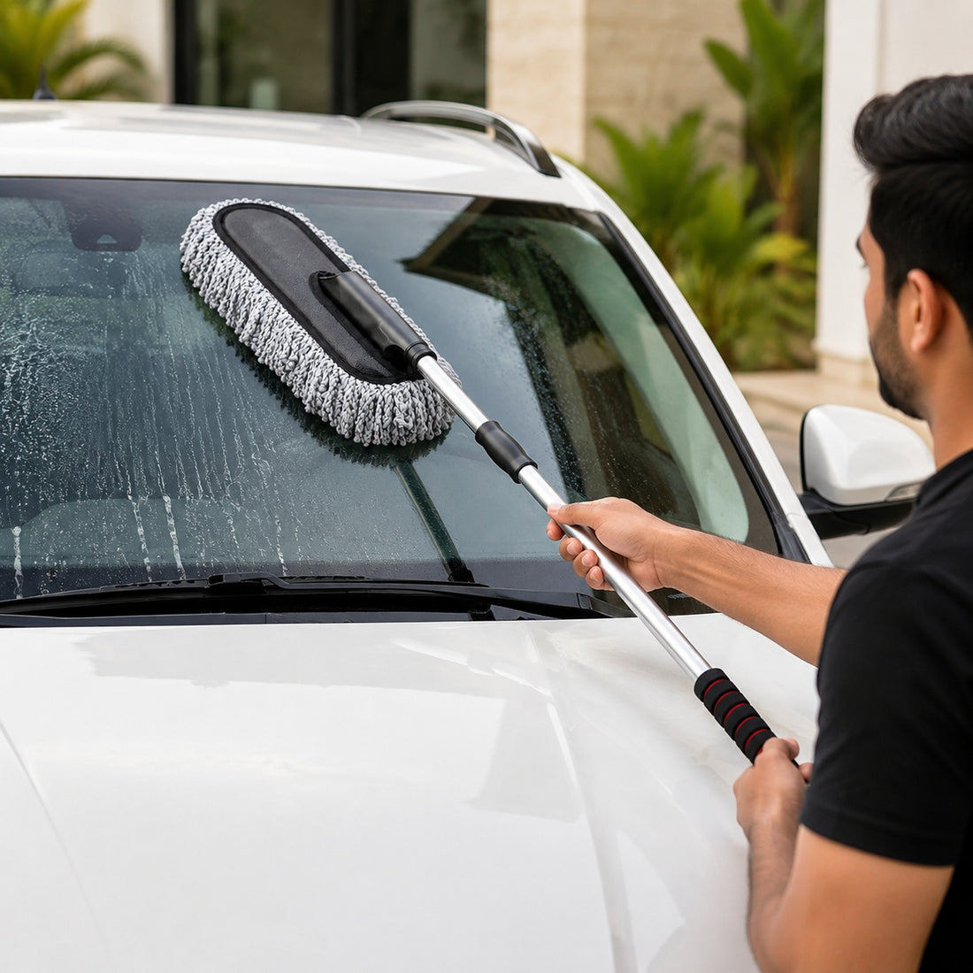 <strong>Scratch-Free Dry Dust Cleaner for Cars</strong>